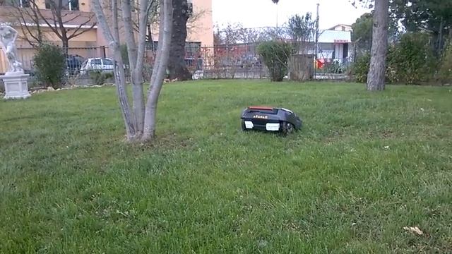 Robot Husqvarna 230ACX смотреть онлайн