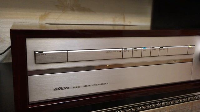 Victor M-L10. and Victor P-L10. Power And Pre Amplifier. As New. And Very Rare смотреть онлайн