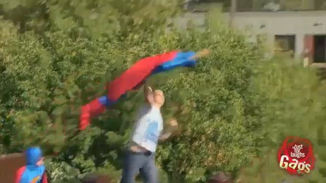 Приколы над людьми.Типо сУпер мен смотреть онлайн