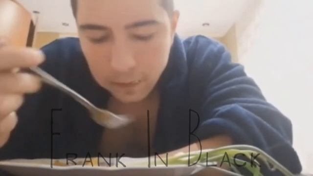 Щеневмерлый шумер на кормёжке (Чат Рулетка) смотреть онлайн