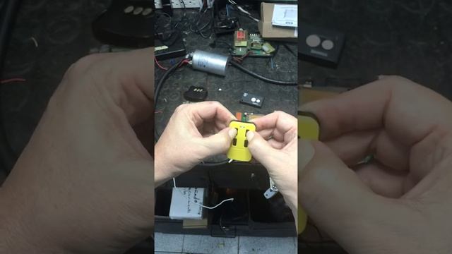 Control Sm115 copiando E5 y Beninca смотреть онлайн