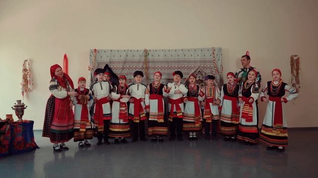 Народно-бытовая сценка "Маслена, подходи скорей" (на основе эскпедиционных материалов Воронеж обл) смотреть онлайн