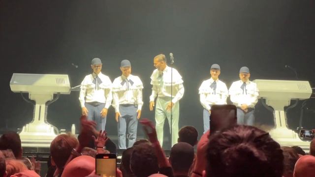 Stromae - Multitude Tour - San Francisco - Oct. 2022 смотреть онлайн