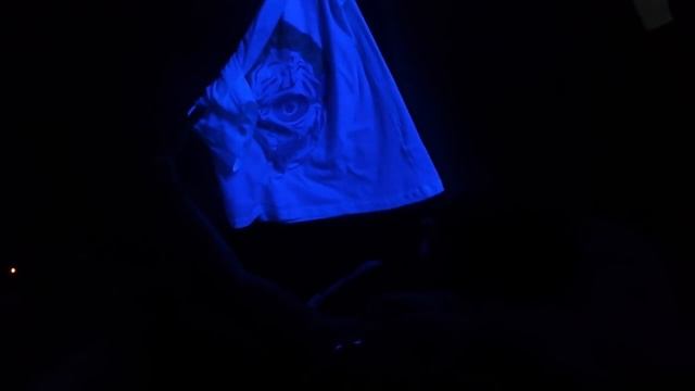 Neon T-Shirt смотреть онлайн