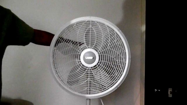 18" Lasko Elegance & Performance Oscillating Pedestal Fan смотреть онлайн