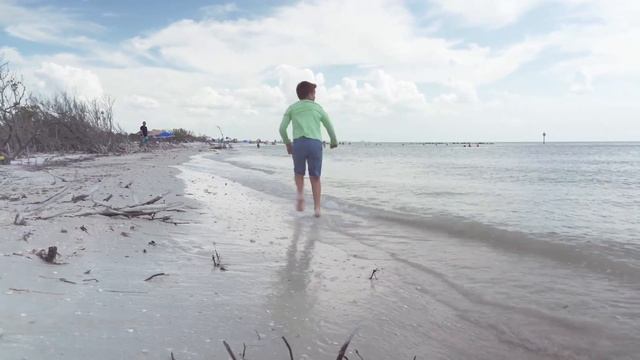 Feelfree Kayaks - Family Beach Day смотреть онлайн