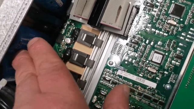 Riparazione inverter Aurora смотреть онлайн