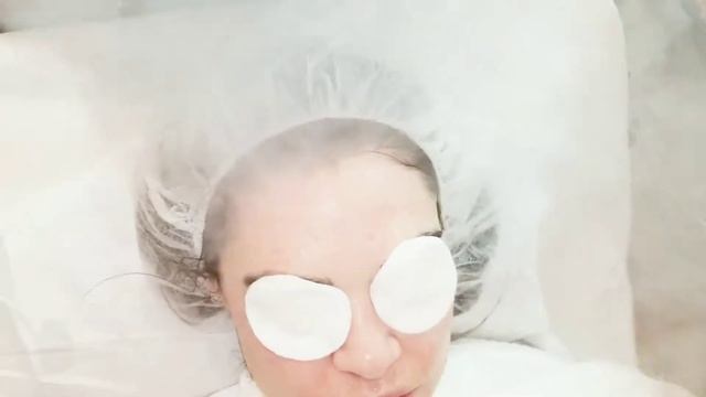 Hydro Luxx + Oxygen Infusion Facial смотреть онлайн