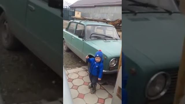 Папе помогает смотреть онлайн