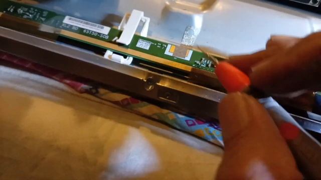 Devant Smart LED Tv 65