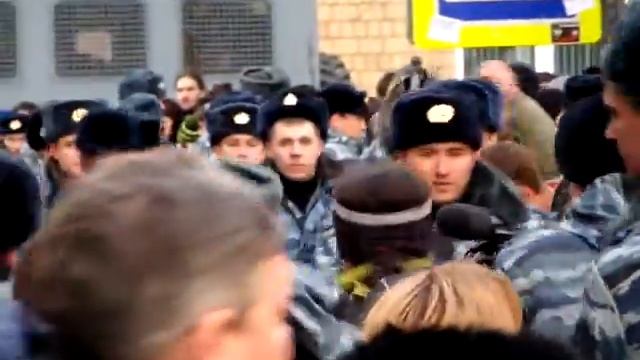 2014-02-21 Задержания у Замоскворецкого суда. Приговор по Болотному делу смотреть онлайн