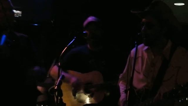 Keep on Walkin' - The Mighty Bison смотреть онлайн