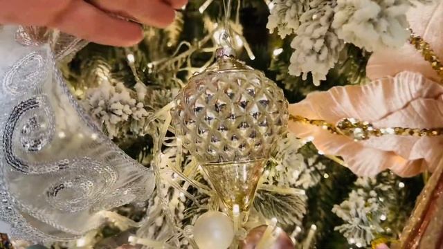 Glittered Silver Mercury Glass Ornaments, Set of 3 смотреть онлайн