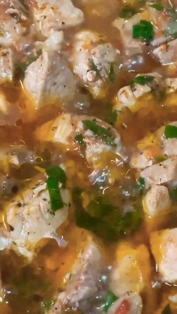 СВИНИНА ТУШЕНАЯ С ОВОЩАМИ И МЯТОЙ НА ГАРНИР МАКАРОНЫ смотреть онлайн