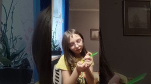 сабираю пенал в школу)