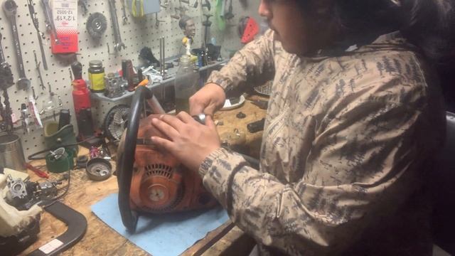 Husqvarna L65 65cc chainsaw will it run???? смотреть онлайн