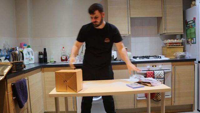 Unboxing the god of war Ragnarök dualsense and ps5 game смотреть онлайн