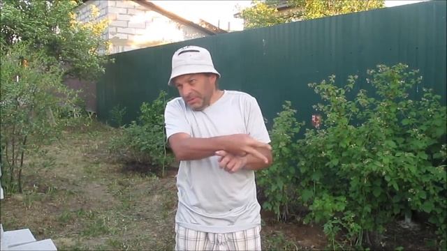 Пусть кто любит пить. И больной бизнесмен.