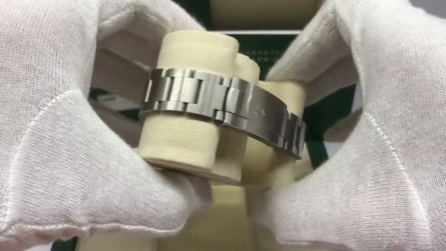 S/N 3594 Rolex Oyster Perpetual 34mm Green Dial смотреть онлайн
