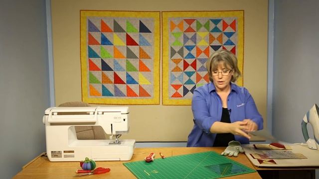 Sew Easy: How to Use the Triangle-Square and Hourglass Unit Template Set смотреть онлайн