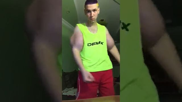 Руки Базуки С новым годом Танцует смотреть онлайн