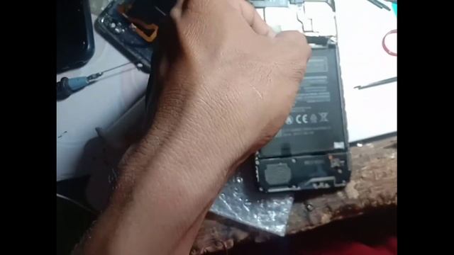 hedsed bekas sangat bermafaat,untuk servis batrai hp kalau ada hedsed bekas jangan dibuang,,,, смотреть онлайн