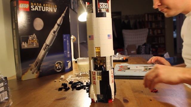 Lego's Saturn V - Bag 4!