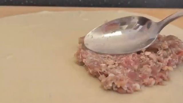 Чебуреки на кипятке.Хрустчщие Сочные Вкусные Чебуреки смотреть онлайн