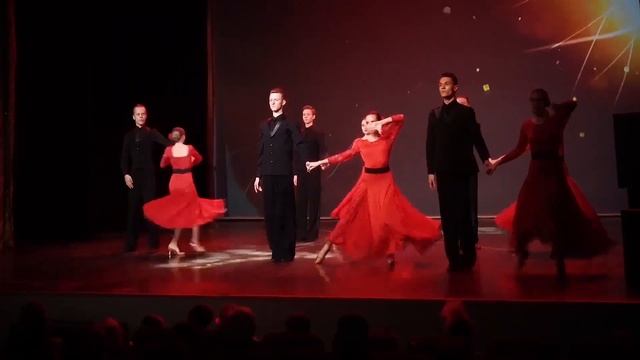 Красное и Черное (Танго)/ Rouge et Noir/ Red and Black Tango смотреть онлайн