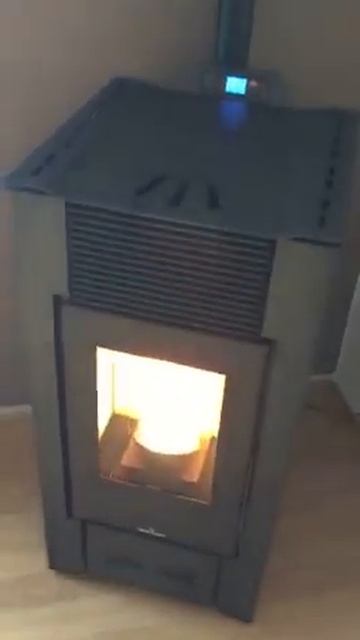 #FDPELLETS #POELE #INSERT #CHAUDIERE #CUISINIERE #VIDEO #BRONPI #FLAMME #CHALEUR # (17).mp4