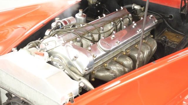 1952 JAGUAR XK-120 смотреть онлайн
