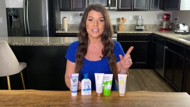 How To Pick A Non-Toxic Sunscreen смотреть онлайн