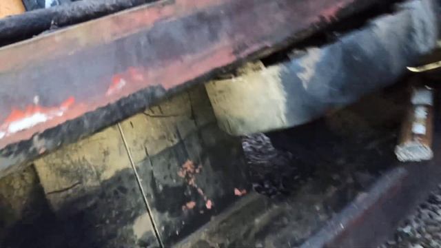 ELEX81A Лопнувшая рама задней стрелы и подготовка к сварочным роботам.... смотреть онлайн