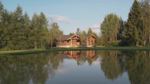 Рубленная баня из сосны диаметром 34-36см, осевые размеры 9х15