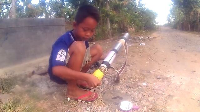 Adegan Berbahaya Meriam Dari Kaleng Bekas 1 смотреть онлайн