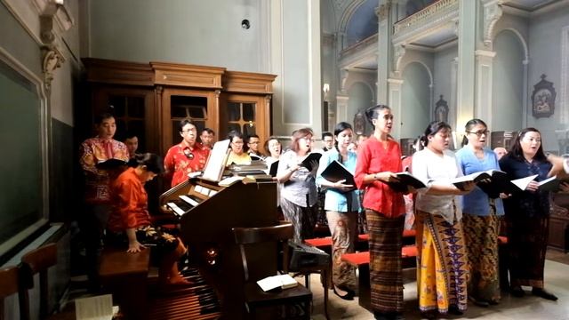 Tomas Luis de Victoria - O lux beata Trinitas - Cappella Victoria Jakarta (Zagreb, Croatia) смотреть онлайн