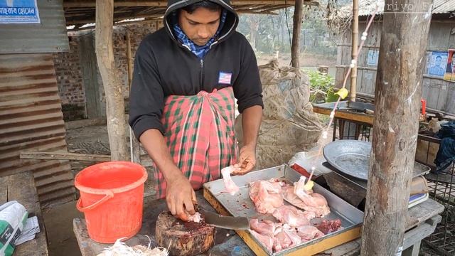 New Style CHICKEN Cutting || Most Fastest Chicken Cutting Skill In Road Side || Hen Cutting