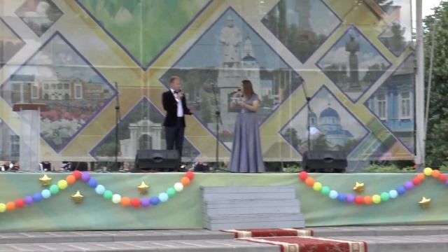 Выпускной-2019.Усмань.Площадь.Торжественная часть