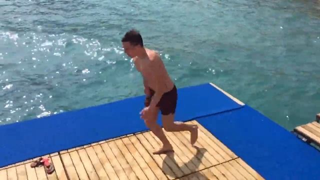 Дельфин , ингуш , украинец , смотреть онлайн