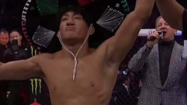 Легчайший вес Рауль Росас – Рикки Турсиос  Bantamweight Raul Rosas vs  Ricky Turcios