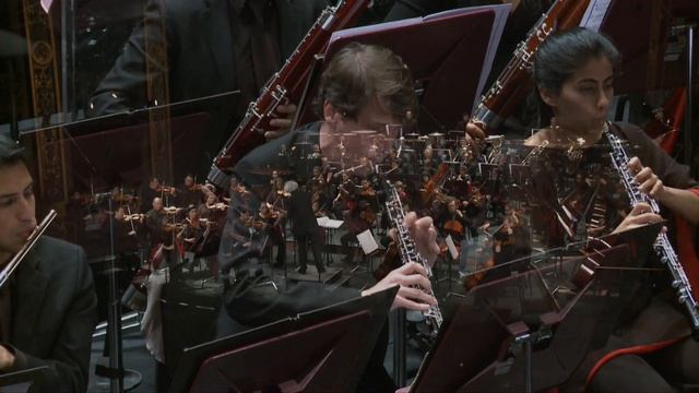 Sinfonía núm. 1 - IV. Finale смотреть онлайн