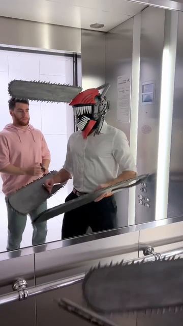 Chainsaw man Elevator Prank смотреть онлайн