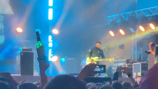 Пилот - Сумасшедшим жить легко / #Нашивгороде2019 смотреть онлайн