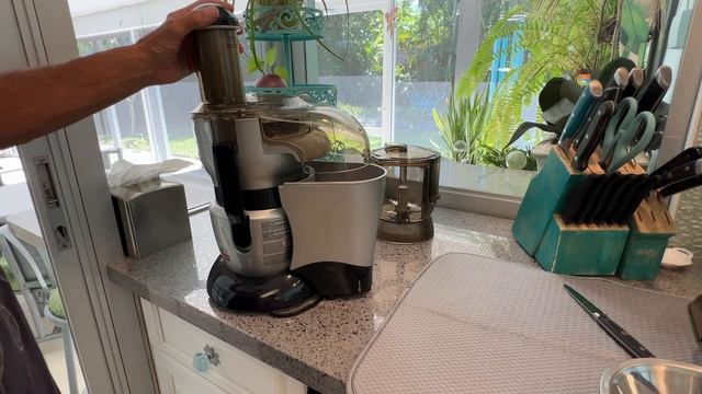 Checking out the Bullet Express Food Processor and Juice maker смотреть онлайн