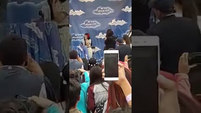 Flaco - Mon Laferte (Plaza las Americas, Ecatepec) смотреть онлайн