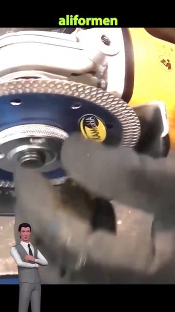 Болгарка с двумя аккумуляторами