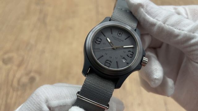 Victorinox Swiss Army Original Grey 241515 Watch | Review Valjoux Relogios смотреть онлайн