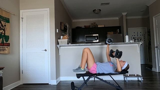 Alternating DB Chest Press off Bench смотреть онлайн