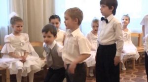 Песня: "Мы сами с усами"