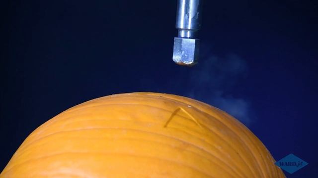 Carving a Pumpkin with a 5-Axis Waterjet смотреть онлайн